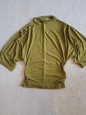 H&M Olive Green Dolman Sleeve Short-Sleeve Top